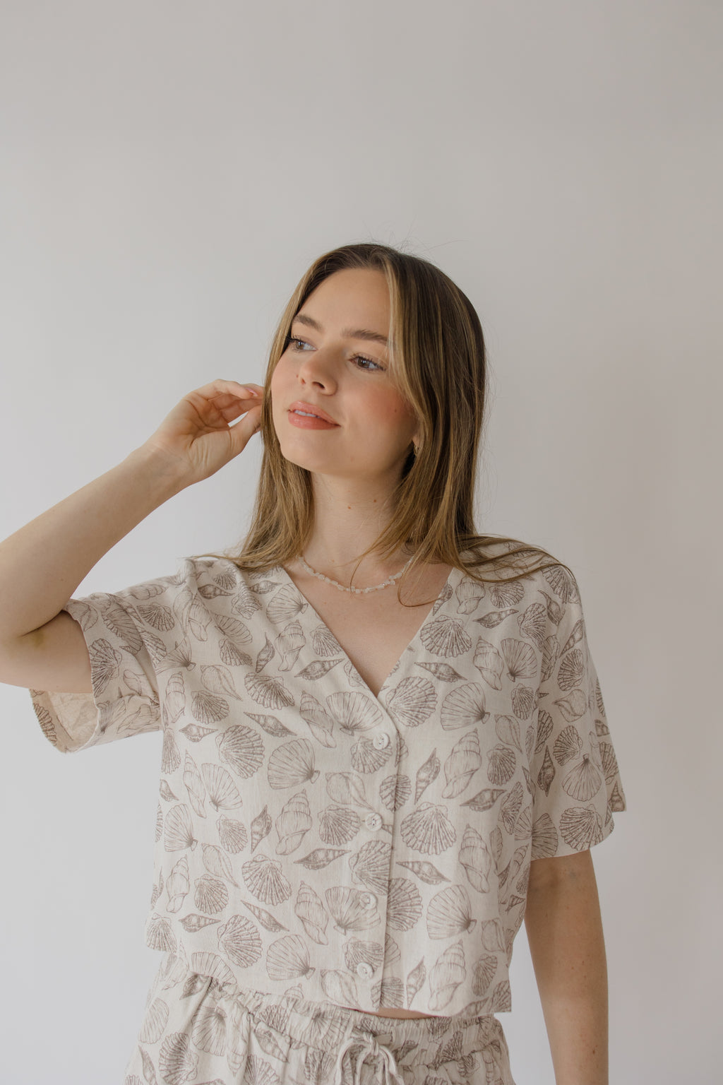 Seashell Printed Linen V-Neck Button Up Top – Maggie Paige